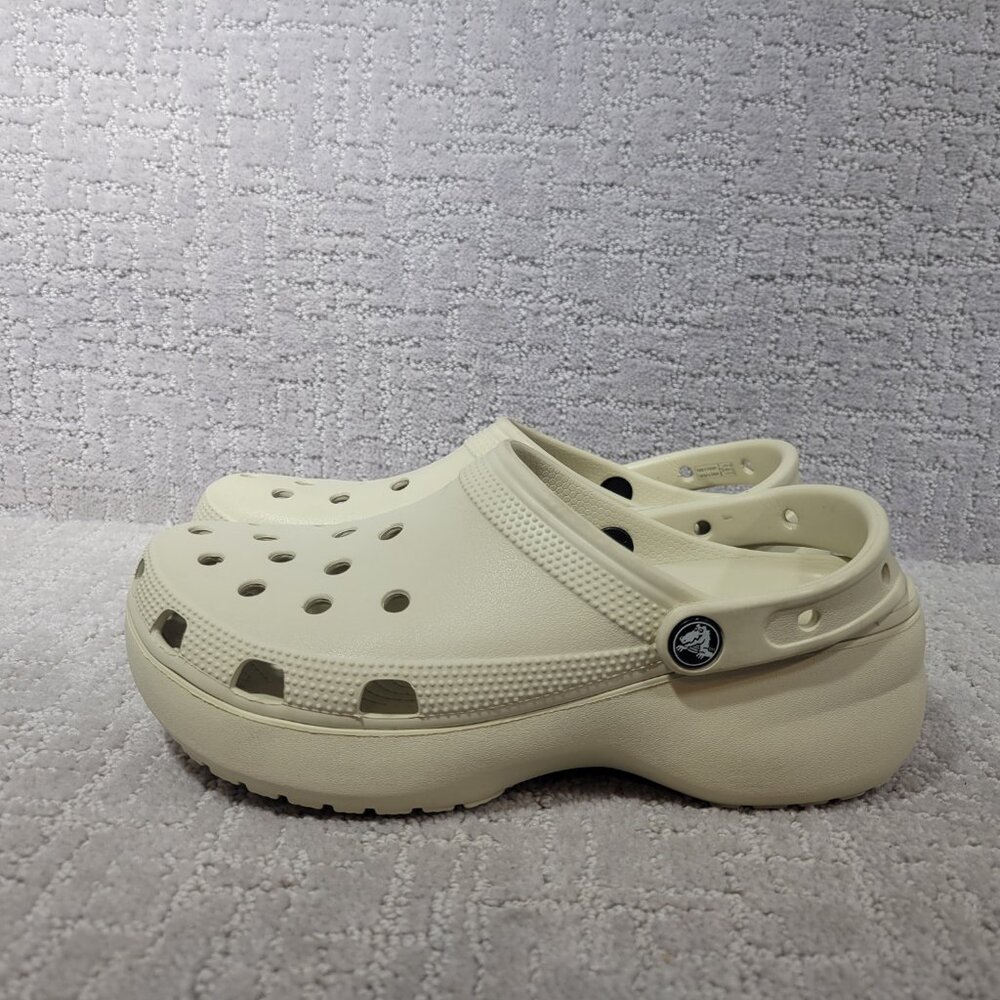 Crocs 206750 Womens Size 9 Cream Classic Platform Clog Slip On Casual Shoe